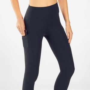 Fabletics High-Waisted PureLuxe Pocket 7/8